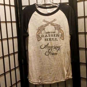 Alternative 3/4 length sleeves shirt